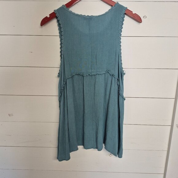 She + Sky Embroidered Boho Sleeveless Tunic Top Blue Floral Medium - Picture 5 of 6